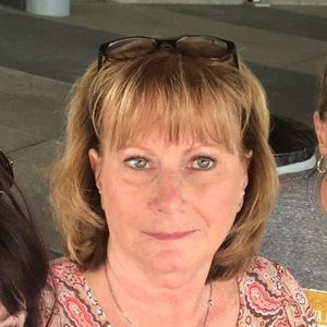 Meet your Posher, Debbie